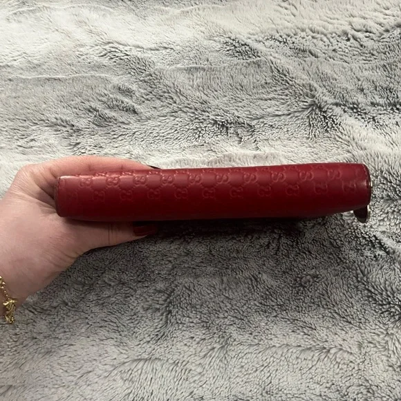 Gucci Red Leather Zip Around Wallet With Gold Charm Authentic ❤️❤️❤️ - Picture 4 of 10